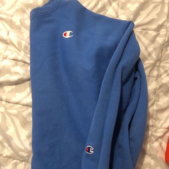 Champion Tops - Champions sweatshirt Champion Tops - Champions sweatshirt